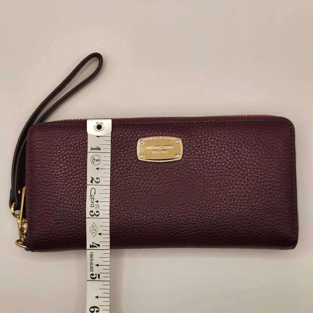 Michael Kors Jet Set Travel Continental Wristlet Wallet Burgundy Leather Maroon